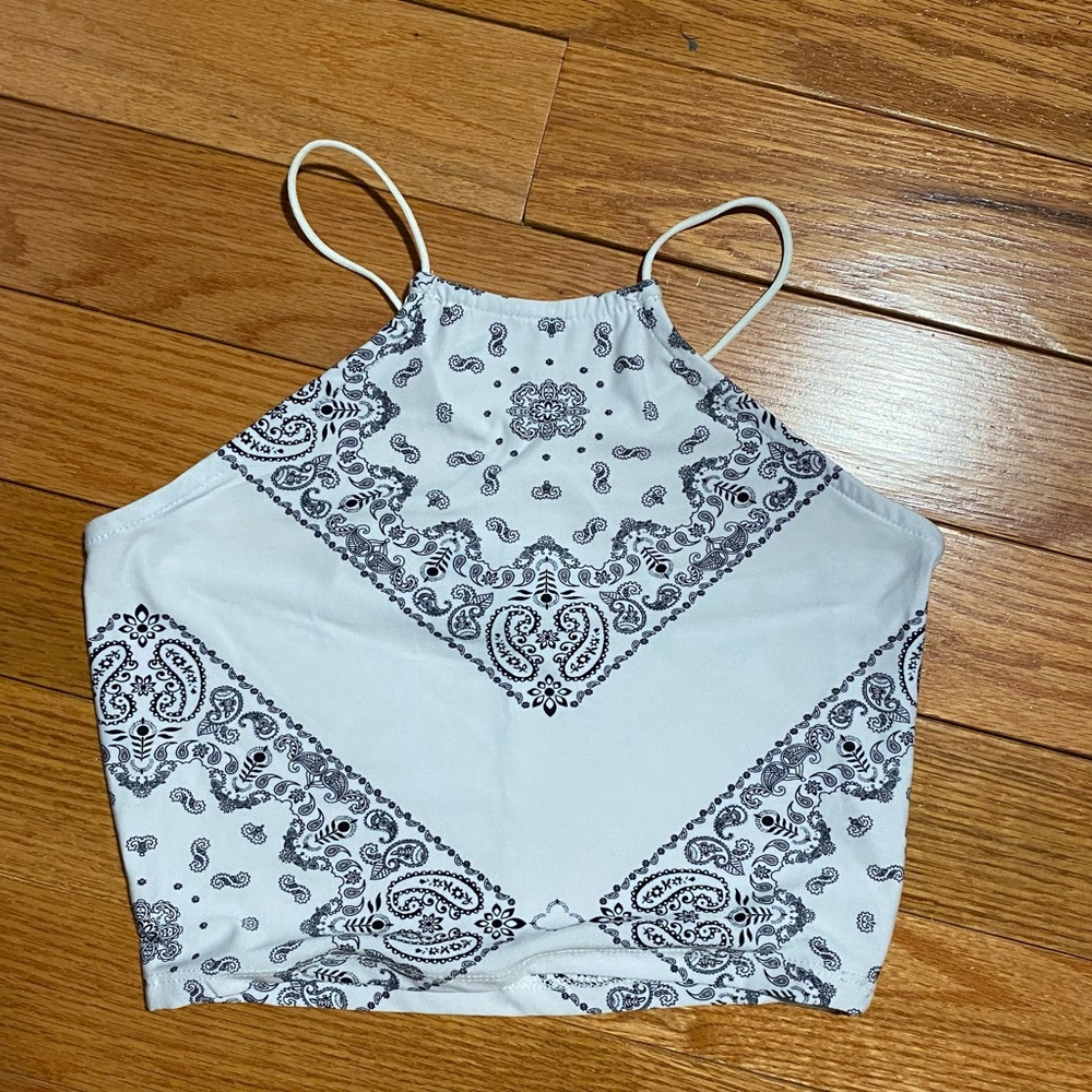 NWT HALTER TOP